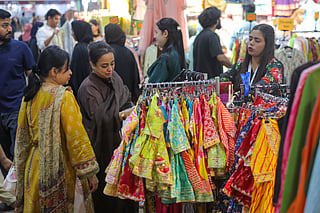 Shoppers at 43rd edition of the “Ramadan Nights 2026” exhibition at Expo Centre Sharjah. Photo: Virendra Saklani/Gulf News
