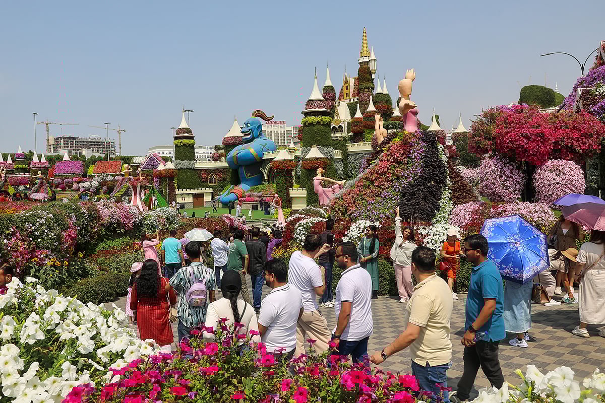 UAE residents made the most of free entry to Dubai Miracle Garden, flocking to the popular attraction to enjoy its vibrant floral displays. The initiative, aimed at giving families and visitors a chance to unwind, drew large crowds throughout the day. Visitors explored themed installations, took photos and spent time outdoors amid pleasant weather.  