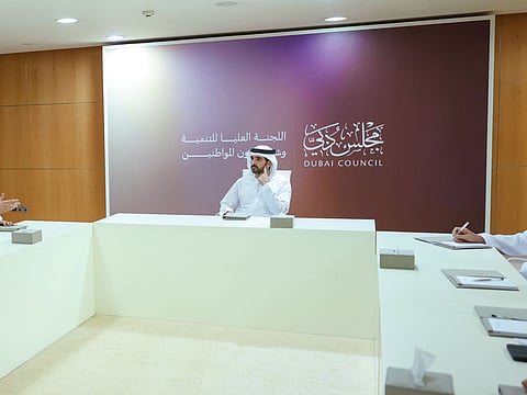 Sheikh Hamdan approves initiatives aimed at strengthening the family’s role as the foundation of society