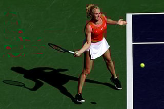 INDIAN WELLS, CALIFORNIA - MARCH 09: Katerina Siniakova of Czechia returns a shot to Mirra Andreeva during Day 6 of the BNP Paribas Open at the Indian Wells Tennis Garden on March 09, 2026 in Indian Wells, California. 