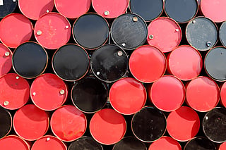 Oil jumps above $90 as US-Iran tensions flare anew