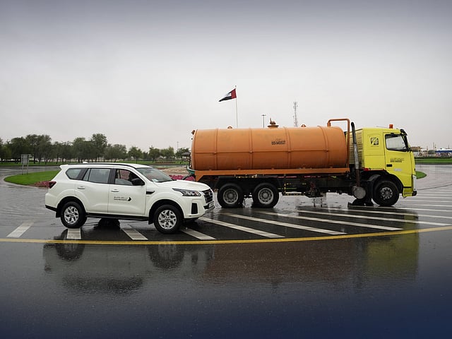 From drainage teams to rapid response crews, Dubai Municipality is working tirelessly to protect residents during the unstable weather conditions.