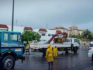 Dubai response teams continue to enhance their readiness, ensuring public safety and smooth movement across the emirate during the ongoing rainy conditions.