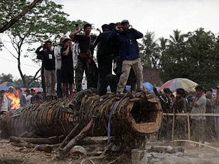 Wooden cannons mark post-Eid festivity in Indonesia