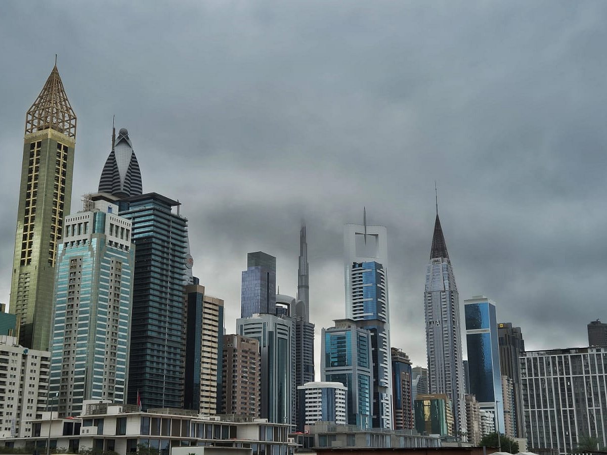 Dubai Land Department officials launched the ‘Initial Registration’ platform, an AI-powered digital service designed to streamline project and real estate transaction registration and escrow account management for developers.