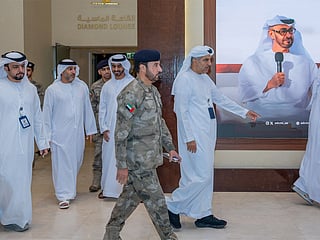 Major General Ahmed Saif bin Zaitoon Al Muhairi tours the Emergencies, Crises and Disasters Management Centre in Abu Dhabi.