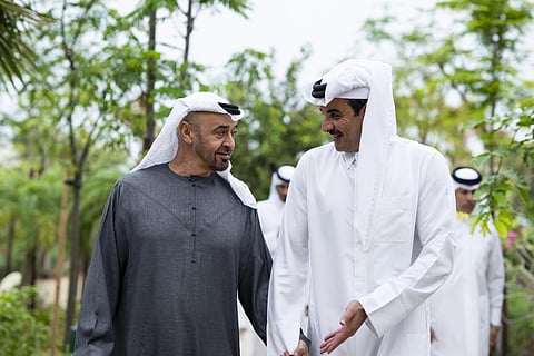 UAE President receives Emir of Qatar on fraternal visit and discusses regional developments