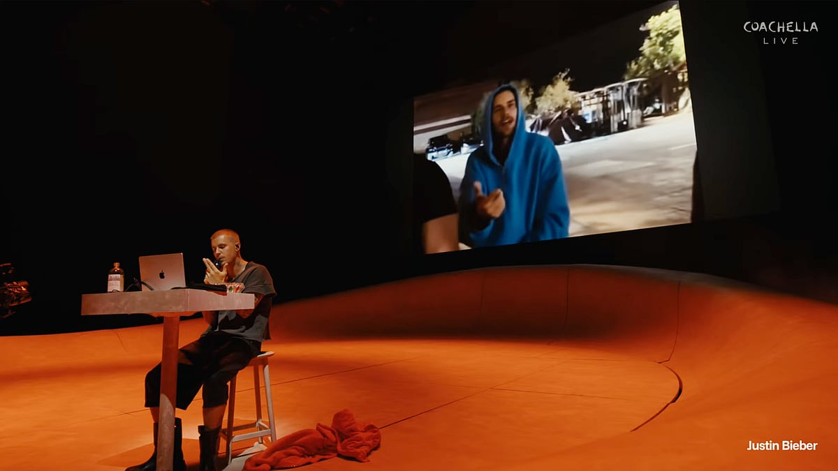 Justin Bieber played songs off his laptop during the concert and flashed memes onscreen.