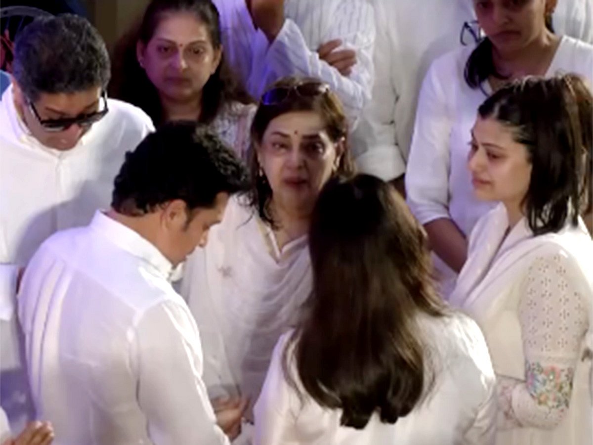 Sachin Tendulkar pays emotional tribute to Asha Bhosle