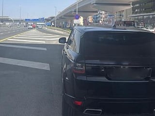  Dubai Police seize car after dangerous stunts in Marina 