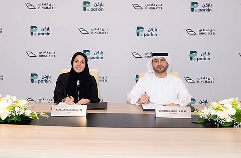 Katralnada Binghatti, CEO of Binghatti Holding and Eng. Mohamed Abdulla Al Ali, CEO of Parkin during the agreement signing ceremony in Dubai