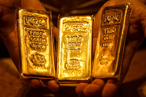 Customers can manage precious metals via mobile banking app.