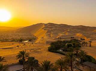 Heat rises past 40°C as spring weather still brings chance of rain and storms.