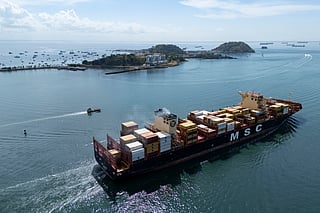 Hormuz blockage sends ships rushing to Panama Canal