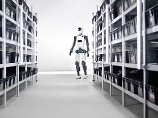 From 2027, Agile Robots plans to begin fitting out German factories, particularly those in the automotive industry, a crucial sector for Europe's biggest economy.