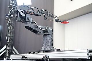 AI table tennis robot takes on professional players