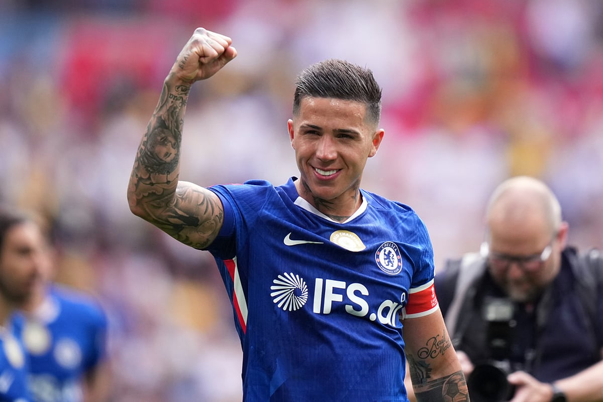 Enzo Fernandez sends Chelsea into FA Cup final to lift gloom after Rosenior sacking