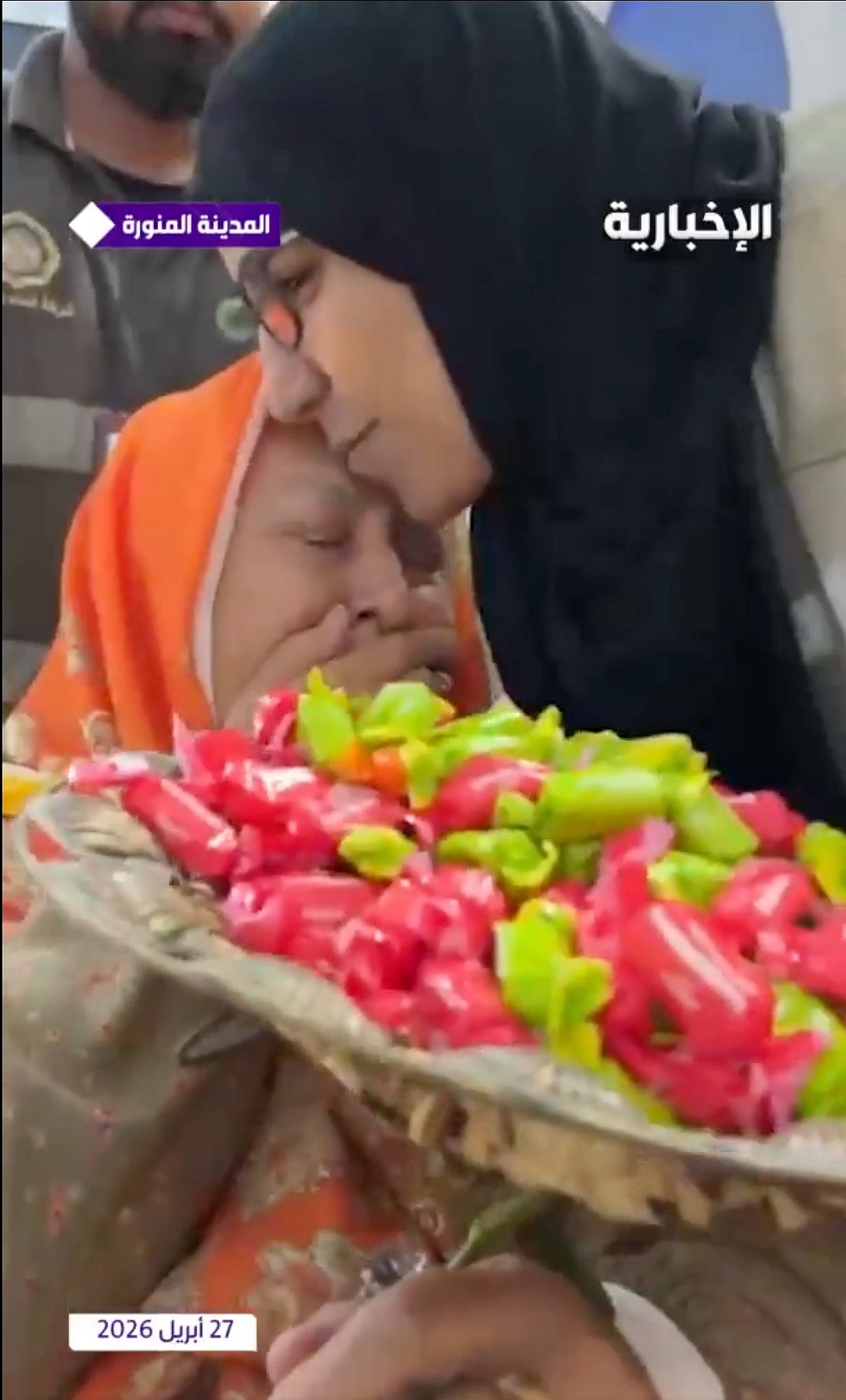 Flights and land routes under way for 30,000 expected pilgrims.