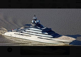 According to ship tracking data, the Russian-owned superyacht "Nord" was able to cross the Strait of Hormuz recently, apparently being allowed by the IRGC to pass safely.