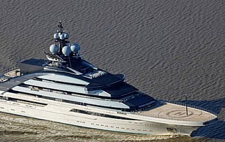 According to ship tracking data, the Russian-owned superyacht "Nord" was able to cross the Strait of Hormuz recently, apparently being allowed by the IRGC to pass safely