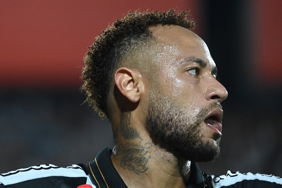 Santos' forward #10 Neymar celebrates scoring the opening goal during the Copa Sudamericana group stage football match between Paraguay's Deportivo Recoleta and Brazil's Santos at the Rio Parapiti stadium in Pedro Juan Caballero, Paraguay, on May 5, 2026.