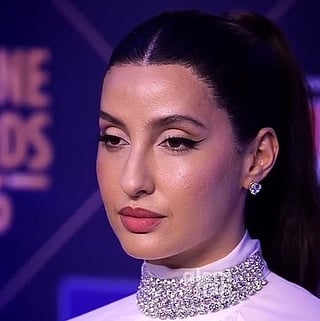 Nora Fatehi tells Rakesh Bedi: You’re killing it, your dance is very good