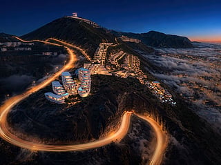 The development is expected to combine residential and leisure facilities with hospitality offerings designed to capitalise on the area’s elevated terrain and natural landscape.