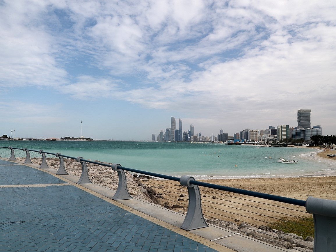 Temperatures are forecast to range between 32°C and 37°C in coastal and island areas, while internal regions could see highs between 35°C and 42°C