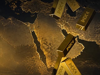 Gold on edge as risks collide with rising yields