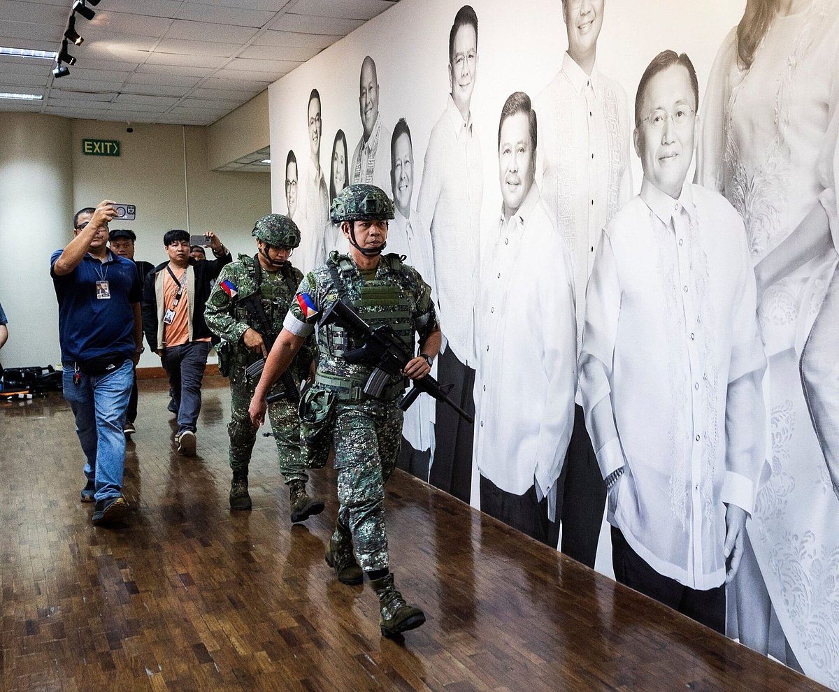 Marines stationed at the Senate are seen after gunshots were heard on Wednesday night (May 13, 2026).

