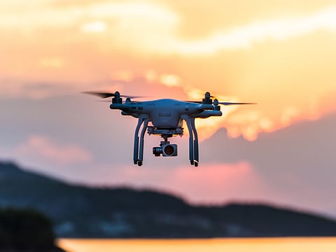 The draft law regulates the use of drones of all types and for all purposes and applications, outlining the legislative and legal importance of the proposed framework within Sharjah’s broader development vision.
