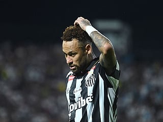 Santos' forward #10 Neymar 