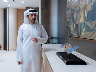 Sheikh Hamdan launches Dh1b space programme