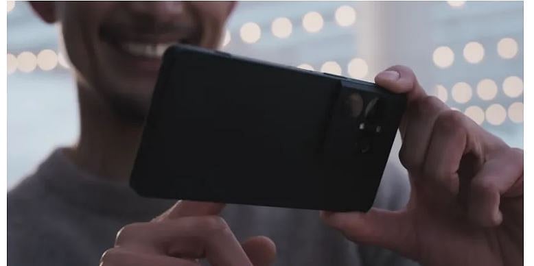 Youtube/ Xperia 