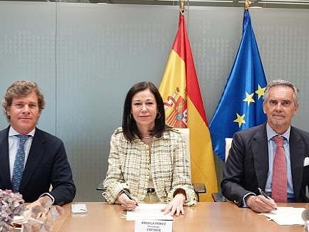 Qatar, Spain launch €300 million joint investment fund to back Spanish SMEs, green transition 