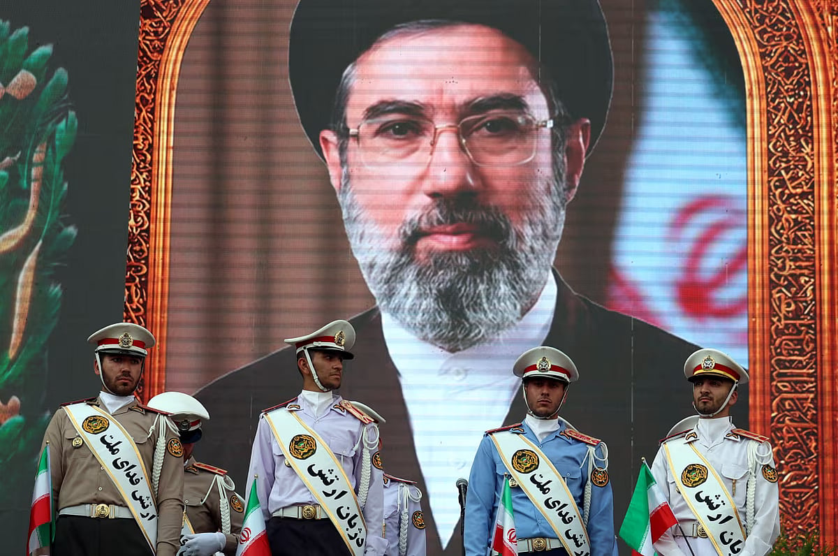 Communication with Supreme Leader Mojtaba 'Very Difficult at Moment': Iranian President