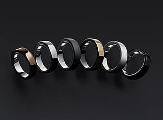 On paper, the Oura Ring 5 and Ring 4 may look similar in purpose, but under the hood the hardware has been significantly refined