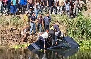 Seven family members were killed after their car plunged into Nile canal near Egypt's town of Badrashin.