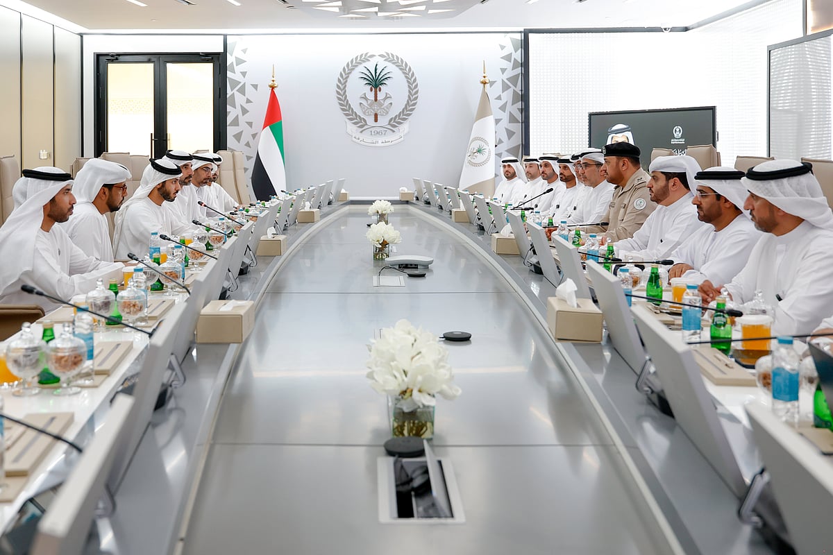 Sheikh Zayed bin Hamad Al Nahyan reviews Sharjah Police's anti-drug initiatives 