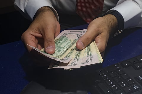 Planning on remitting Indian rupee, Pakistan rupee or Philippine peso? Here’s how you can take advantage of remittance-beneficial rates and when.