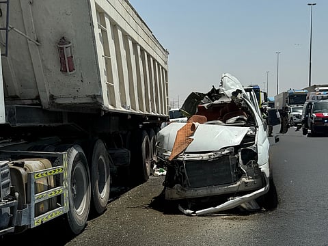 Preliminary investigations indicate the truck came to a sudden stop in the middle of the road due to a technical malfunction.