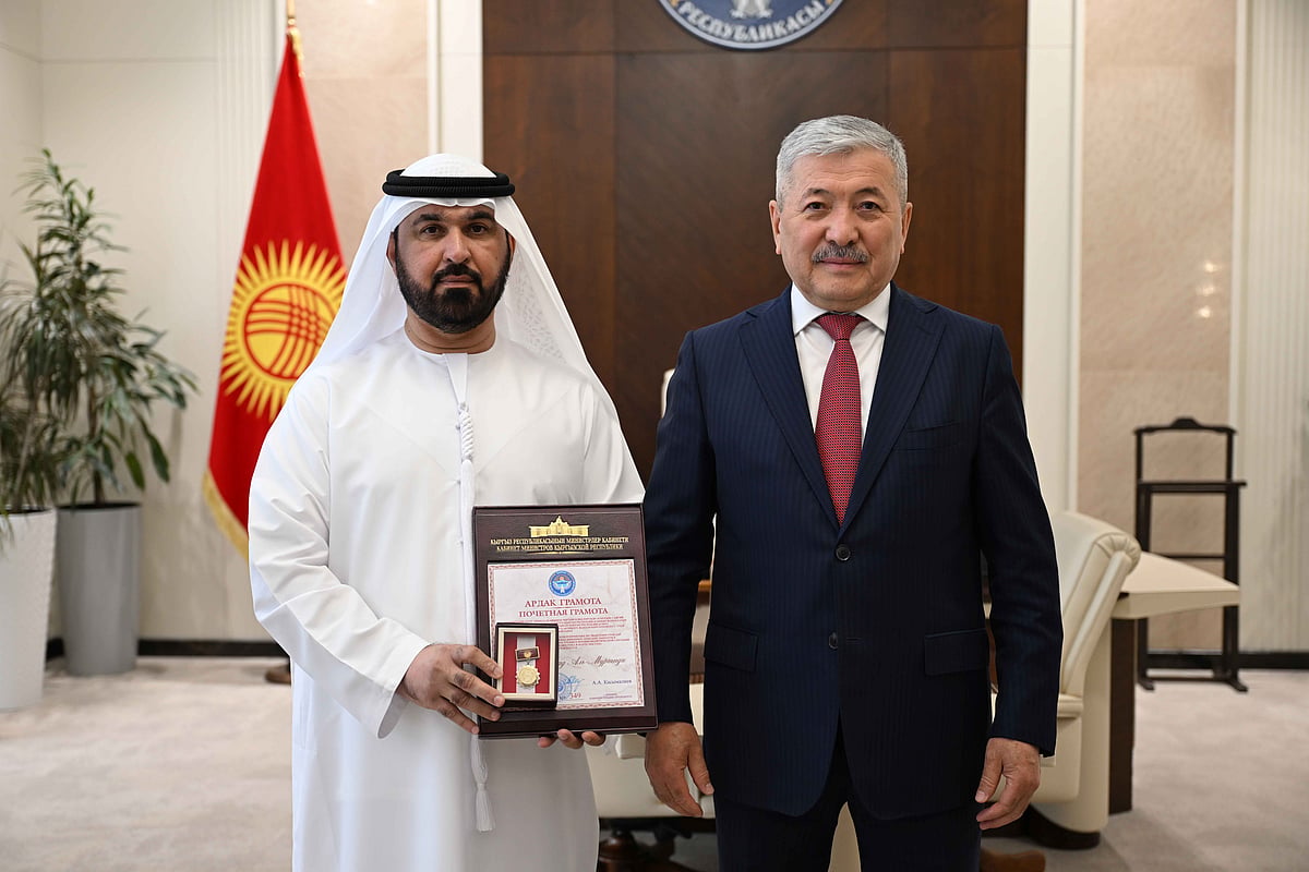 Kyrgyz Republic awards medal to UAE volunteer for humanitarian service