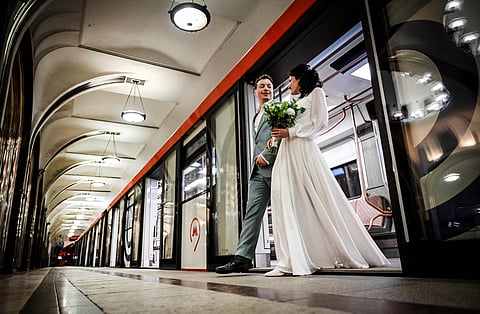 Moscow Metro becomes a wedding hotspot 