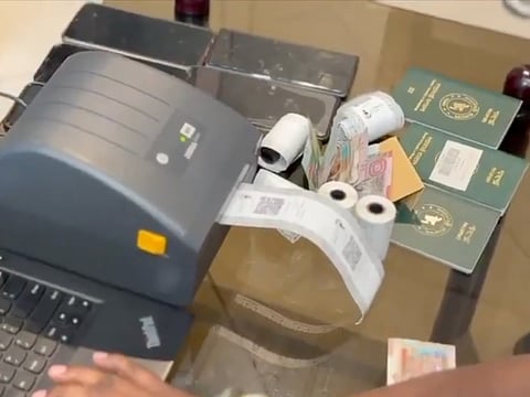  The suspects distributed the counterfeit stamps in locations inside and outside hospitals, focusing on documents that required official stamp authentication. 