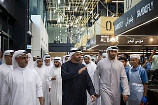 President His Highness Sheikh Mohamed bin Zayed Al Nahyan toured the Fish Market at Abu Dhabi’s Mina Zayed on Sunday.