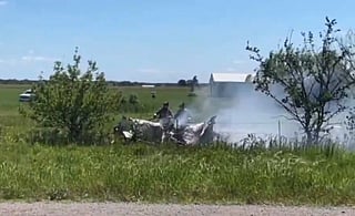 12 feared dead after Missouri plane crash near airport