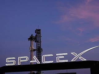 After a record IPO followed by a sky-bound trio of sessions, shares of SpaceX started to come back down to earth on Thursday.