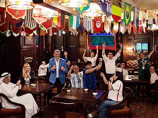 The Pub English Bar, Radisson Blu Hotel Dubai 