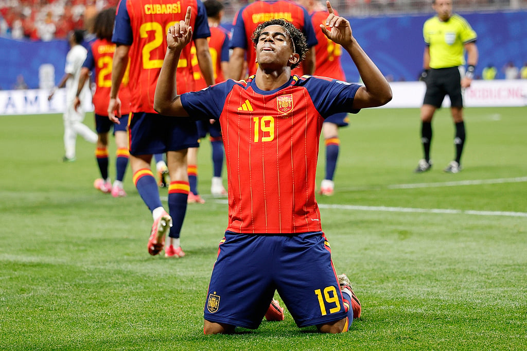 Spain's Lamine Yamal celebrates after scoring his side's opening goal during the World Cup Group H soccer match between Spain and Saudi Arabia in Atlanta, Sunday, June 21, 2026. (AP Photo/Erik S.Lesser)