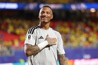 Eloy Room of Curacao applauds fans after the 0-0 draw during the FIFA World Cup 2026 Group E match against Ecuador at Kansas City Stadium on June 20, 2026 in Kansas City, Missouri.